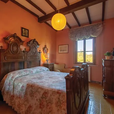 Dom wakacyjny Cozy In Pi With Sauna Crespina