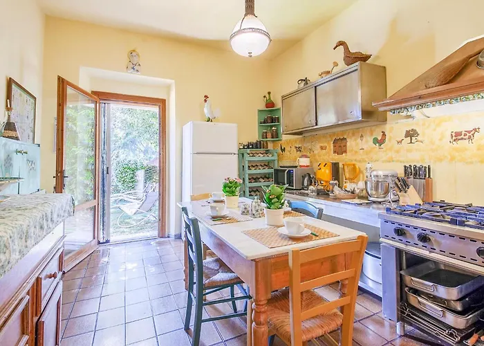 Cozy In Pi With Sauna Crespina